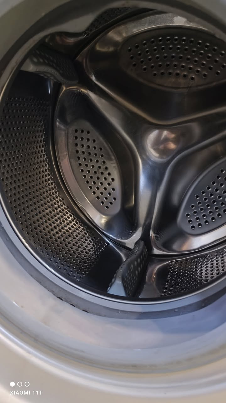 للبيع غسالة ٧ كيلو جنرال نضيف ١٤٠٠ دورة ب١٦٥ الف للتواصل ***********
