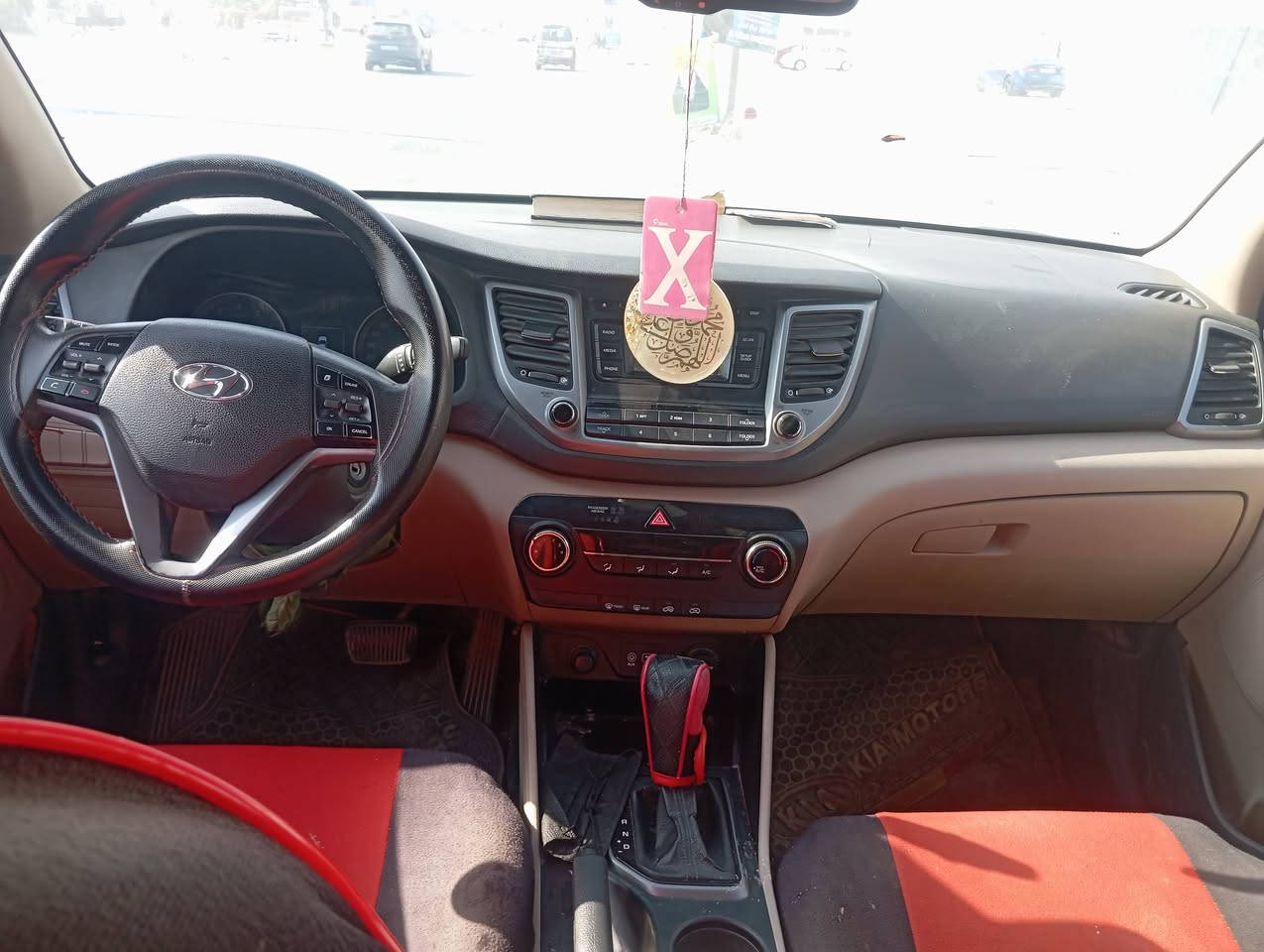 توكسان ٢٠١٦ بيع فقط
وارد خليجي استيراد الكويت
مكفولة من الصبغ والتبديل والضربة
لون ابيض
 رقم قادسية
فتحة بانوراما
تحكم ستيرن جهتين
مري شفط اشارة
تبريد خلفي وامامي
السعر ١٦٥ ورقة
الاستفسار خاص


**إذا كنت صاحب هذا الإعلان وتريد حذفه لأي سبب، رجاءا أرسل رسالة إلى الدعم الفني**