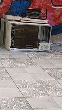 مكيف جنرال مستخدم جديد شرط الفحص موسم ٢٠٢٥ السعر ٣٠٠ وبي مجال  للاستفس...