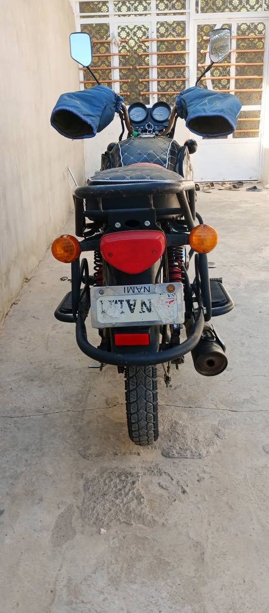 سلام عليكم اخوان دايوان موديل 21 الدراجة خير من الله معدل وشلعة اوراق مكينة مامفتوحة السعر 900 وبيعة مجال للسفسار *********** مكاني صلاح الدين ناحية الحاتمية
