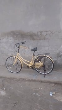 هذا البايسكل للبيع عرضه اني اريده 160 موبايل مجال للطلب الاستفسار قبلي...