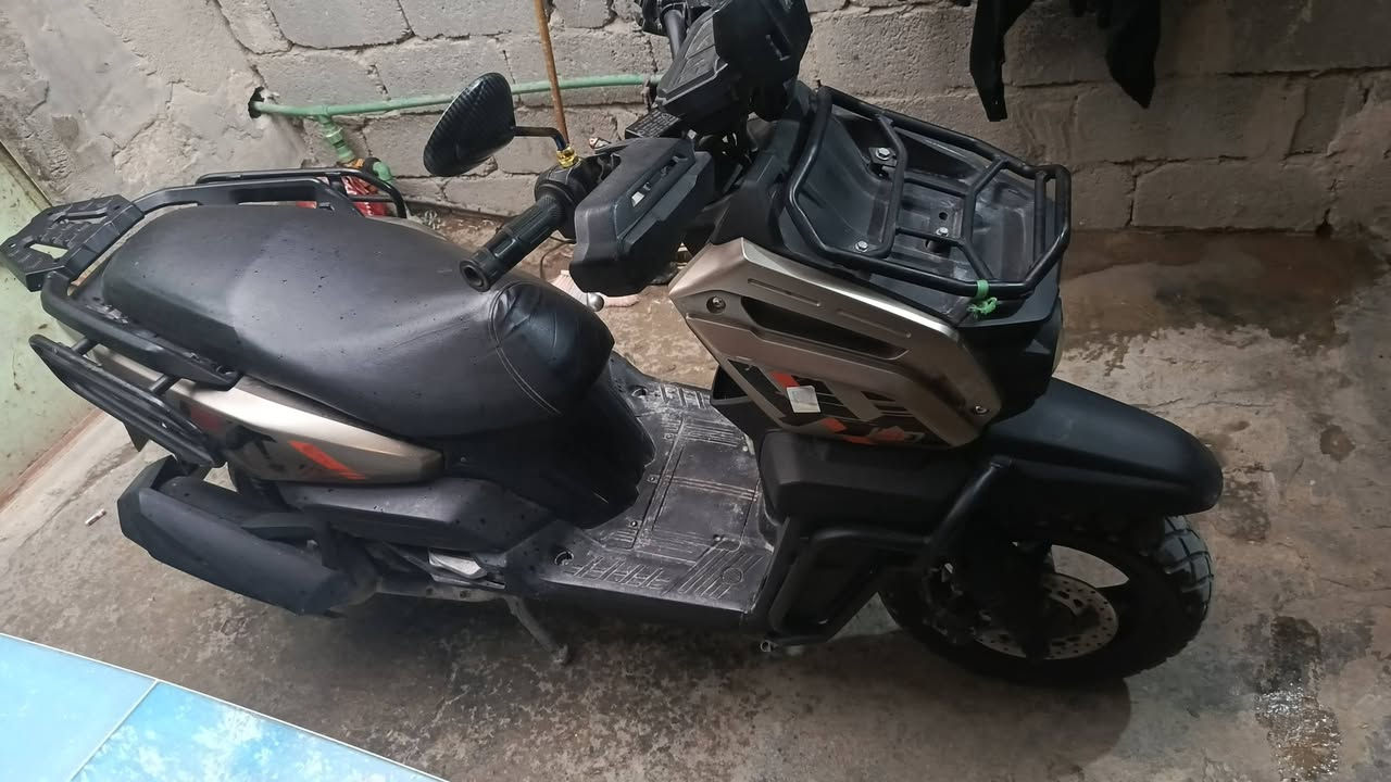 سلام عليكم دراجه للبيع فول مواصفات مكفوله كفاله عامه السعر 550 الف لل إستفسار  الاتصال على الرقم ***********
