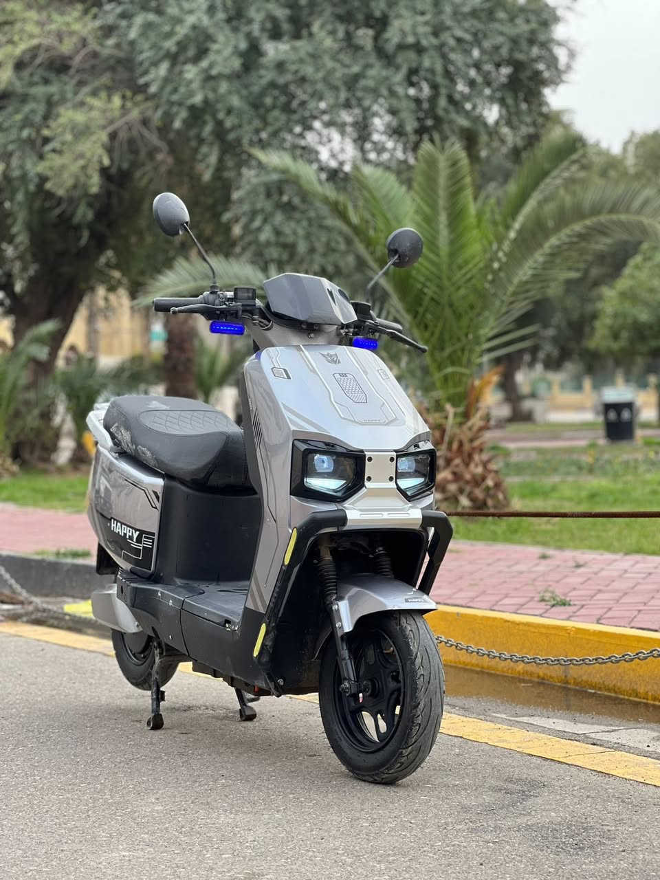 سلام عليكم شباب دراجه شحن البيع استخدام 25 يوم فقط لا غير  دراجه عالميه الله شاهد  كلها كامله مكمله كل تقص وعيب مابيها امانت الله  تجي مواصفات عالميه

الموديل2026 
النو ع سكنس  العالميه 
البطاريات 6 دبل
التحويلا ت1.2.3
السرعه60 حقيقي يعني 
تشغيل عن بعد 
جهاز انذار السرقه 
قفل ستيرن +قفل بصمه 
بصمات 2
سويجات 2
وصل شراء موجود 
لونها كلش مميز 
كشن سياحي  VIb
دبل اشاره 
نضام ABS
نضام USB
نضام R رجوع الخلف
طارات جبلي 
بريكات دسكات دهن 
أطارت جوبلس 
لدات اماميه وخلفيه 
اسطابً لايت 
شاحنه ذات شحن سريع ويقاف ذاتي 
اشاير رباعيه 

اي استفسار اتصال 

***********

مكاني بغداد
