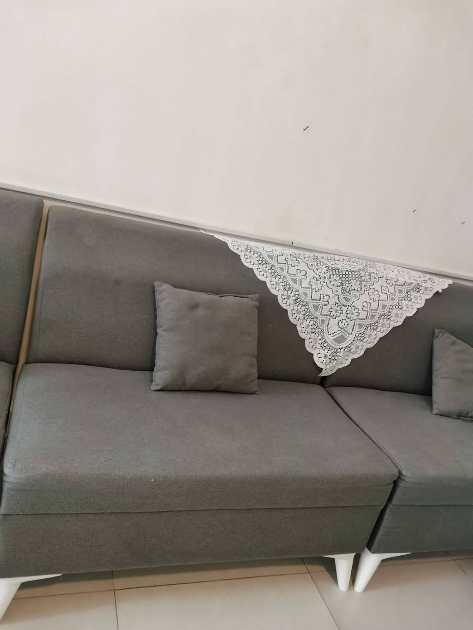 تخم قنفات نظيف جدا ١٠ مقاعد قطعتين مقعدين وقطعتين ٣ مقاعد مع طابورية الزعفرانية


**إذا كنت صاحب هذا الإعلان وتريد حذفه لأي سبب، رجاءا أرسل رسالة إلى الدعم الفني**