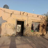 حي الاصدقاء • ٣٠٠م • للبيع