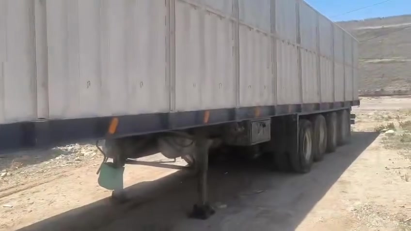 السلام عليكم للبيع عربانه مكان بغداد التاجيات ***********
