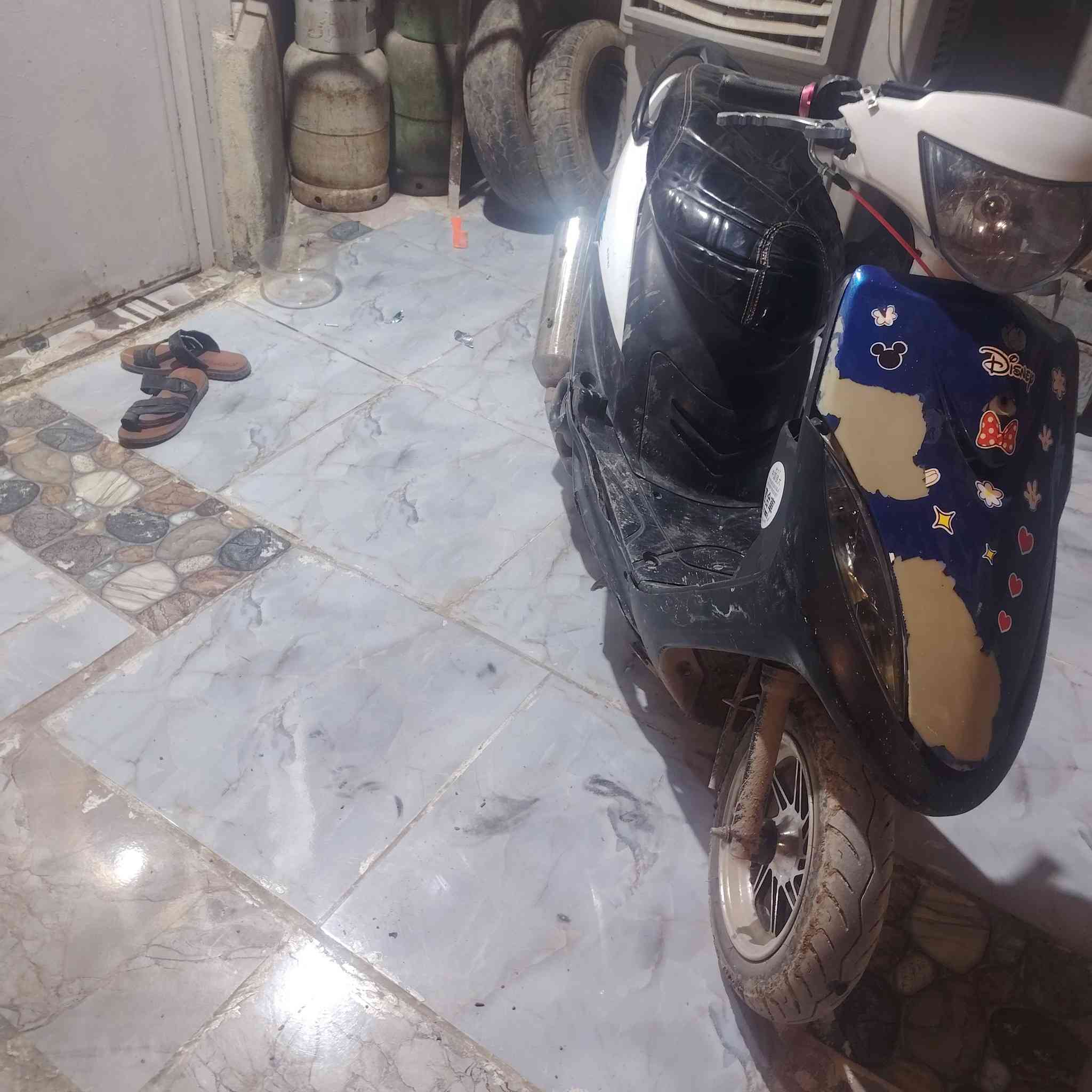 سلام عليكم ورحمة الله وبركاته
دراجه ماكس للبيع
دراجه خير من الله ما اكلك نضيفه بس نضافتها 85٪
 دراجه نضيفه وخاصتن المحرك بيها ملاحضات بسيطه جداً
يعني بس كابريتر +باتري دراجه نكره سلف
سعر الدراجه ٤٥٠ وبيها مجال وحك جيتك
مكان الدراجه ديالى بعقوبه كاطون الرازي... ***********
