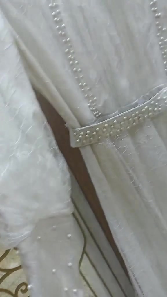 فستان قياس ٤٠ ٤٢ دفعي سعر وخذينو


**إذا كنت صاحب هذا الإعلان وتريد حذفه لأي سبب، رجاءا أرسل رسالة إلى الدعم الفني**