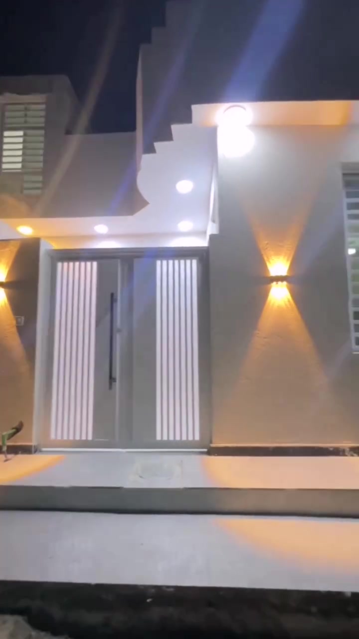 🏡 بيت للبيع 📍 الموقع: الإسكان الصناعي بل 3000 (شارع تبليط) المساحة: 100 متر البناء: حديث كونكريت صب طابو صرف💰 السعر: 95 مليون  بيه مجال بسيط 
📞 للاستفسار: اتصل واتساب أو خط ***********
