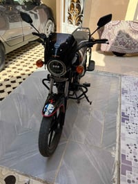 دراجة نضيفه • موديل ٢٥ • محرك ٢٠٠