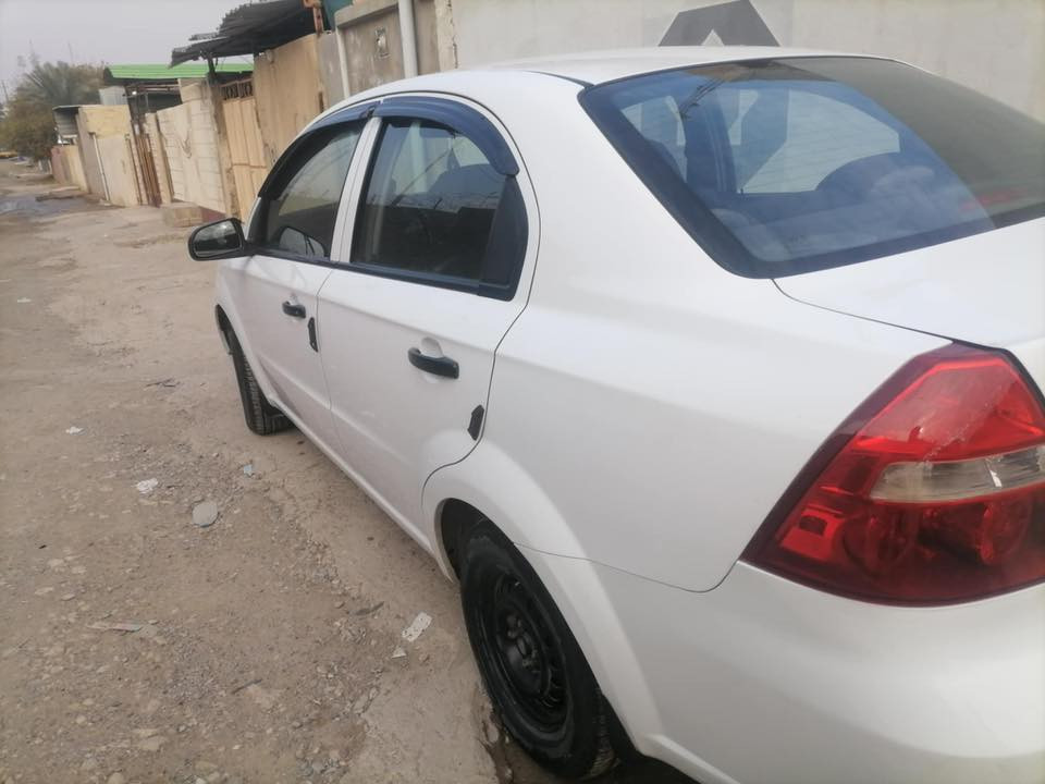 أفيو 2008 كوري
السياره بدون صبغ فقط شبر قبغ الصندوك وبيها مكانين بارد حك شبرين  
كير ومحرك بشرط
تبريد تدفئه بشرط 
رقم دهوك سنويه جديده هزه جديده 
سياره عليها ادامه كامله دينار ماتصرف عليها
سعرها 72 بيها مجال  

اني الشرعي شرط التحويل / مكان السياره موصل 

***********
