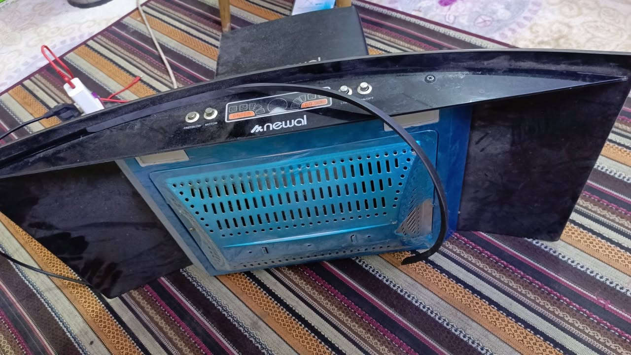 السلام عليكم ساحبة دهون شركة نوال جديده استعمال قليل نظيفة تفحص كدامك يالله تاخذها مكان نجف حي النصر قرب شارع بانزين خانه اي ستفسار متواجد خاص ***********
