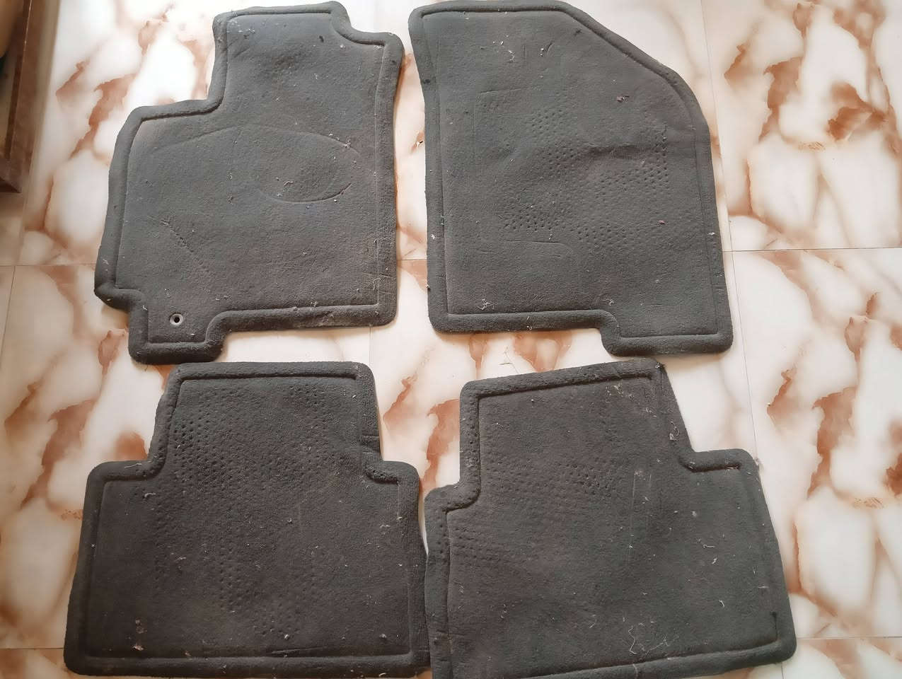 سلام عليكم 
كبات اصليات نضيفات مع الدوسات


**إذا كنت صاحب هذا الإعلان وتريد حذفه لأي سبب، رجاءا أرسل رسالة إلى الدعم الفني**