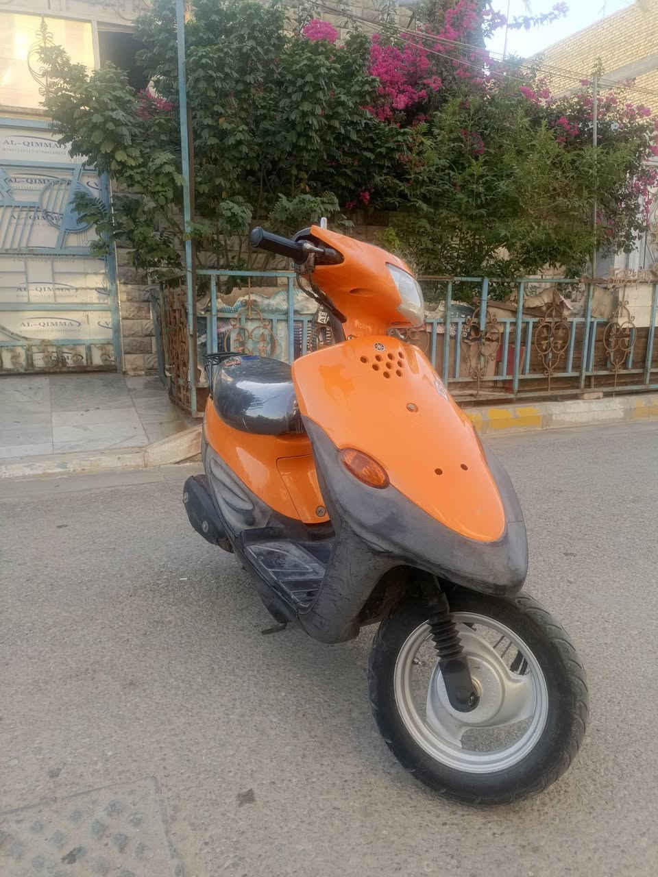 السلام عليكم ، دراجه بيجي للبيع  ماصار هواي طالعه من الحاويه ، دراجه نظيفه وجديده وكلشي شغال بيها من الطول للطول ، مكاني ناصريه مركز ، الشراي يتصل عالرقم وبي واتساب 
*********** .
