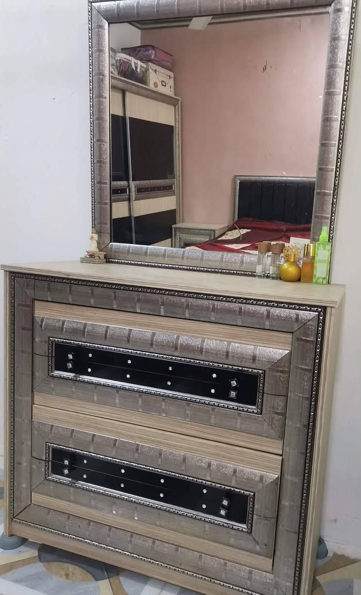 غرفة تركية ٧قطع نضيفة مابيها ضرر ب #٥٠٠ بيها مجال معاها دوشك ايضا


**إذا كنت صاحب هذا الإعلان وتريد حذفه لأي سبب، رجاءا أرسل رسالة إلى الدعم الفني**