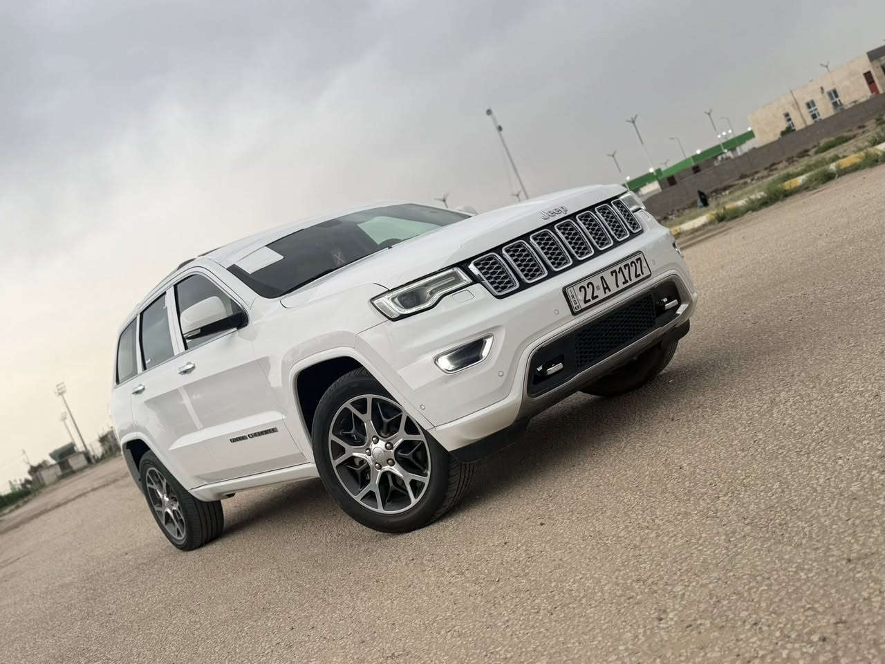 السلام عليكم جيب 2019خليجي اوفرلاند رقم اربيل بسمي السيارة كفاله عامه مواصفات بنوراما داخل عسلي شاشات خلفي حساس امامي خلفي تشغيل عن بعد بنوراما كشنين كهربائي صندوق كهرباء اشاره بل مري مري شفط رادار جانبي وباقي المواصفات المعروفه ماشيه 70mi سياره جديده جدا ع وضع الشركه السعر 298وبيه مجال للستفسار ***********
