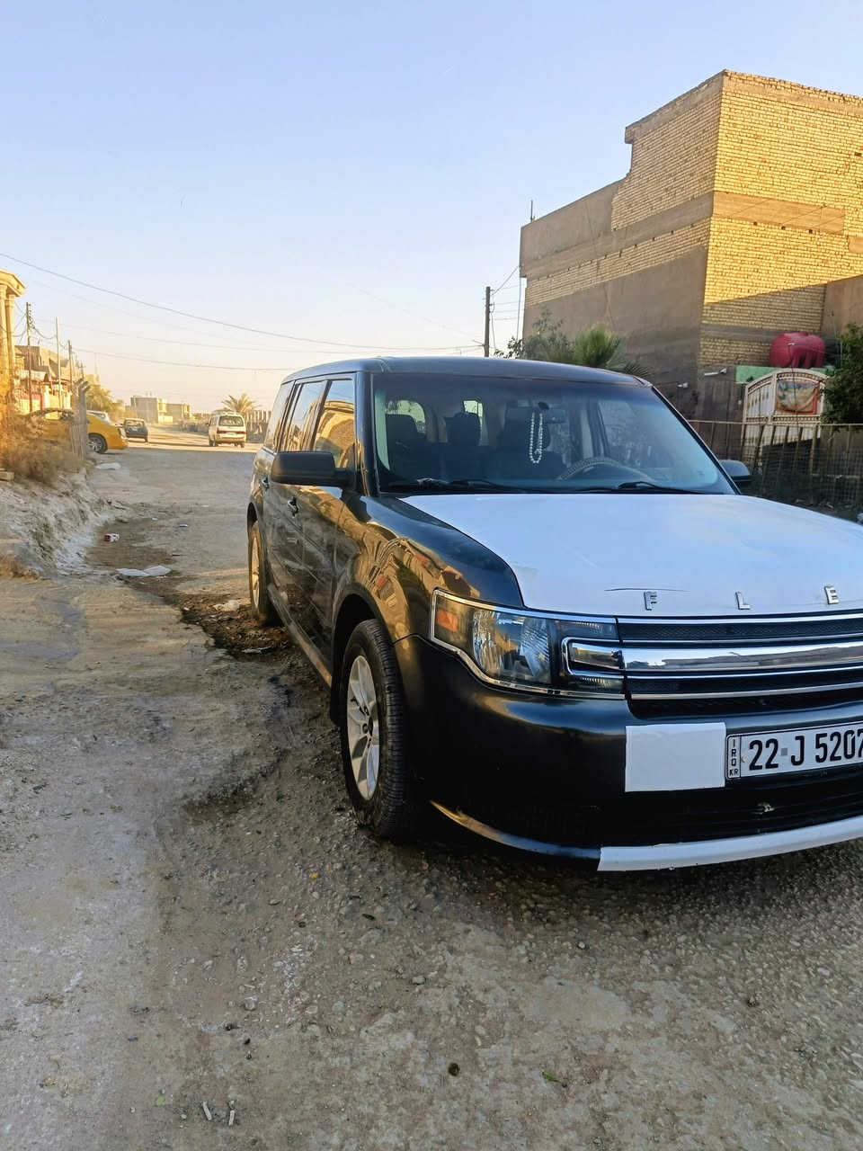 السلام عليكم للبيع او مراوس حسب الرغبه  فورد فليكس 2018مكينه 6سلندر 3500مكينه كير كفاله حادثهى موضح بلصور السياره ليبل واحد كشنات مخمل 7راكب3قطع تبريد كامره خلفيه دواره حساسات تحكم ستيرن جهتين دفع ثنائي  خلفيه 6ايرباك رمز بلباب بعد بيها مواصفات  رقم اربيل الجديد تريد وكاله تريد تحويل السياره جاهزه من كلشي تخم تاير جديد مكاني حله الهاشميه اي استفسار عبر الواتساب ***********
