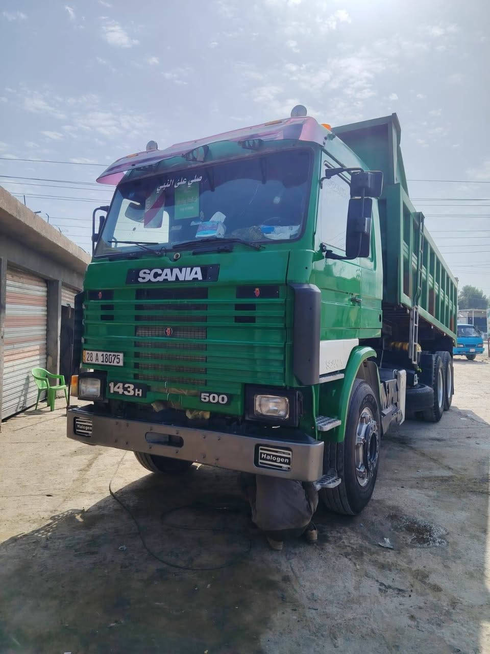 السلام عليكم سكانيا للبيع موديل 90 مكينه 43 كير 5 ب 5 شاصي مكفول مده وحده مجموعه مان نص بوربرن جبير رقمه نجف تحويل مباشر ***********
