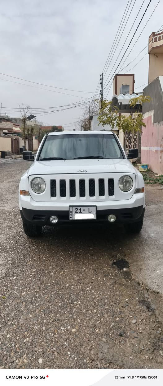 بەناوی خوای گەورە 
جێب پاتریۆت مۆدێل 2012
دەعامی بۆ دەعامی بێ بۆیاخ 
سەنەوی تا 2029تازەیە بەشەرتی تەحویل و وەکالە
چوار تایە و ویلی تازە 
گێڕ و مەکینە و ئەکسل و دەبڵ ئەکسل بەشەرت 
سەیارەی ماڵە هی مەعرەز نیە کامل سێرڤز کراوە
چوارجام کارەبایە و گێڕ ئۆتۆ و مانوەڵ 
ژمارە مۆبایل/***********
واتس ئەپ/*********** كالار, السليمانية
