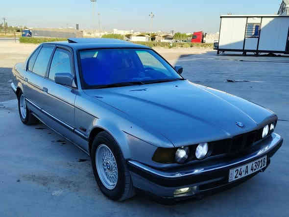 سلام عليكم للبيع او مراوس بسياره اوبتره سوناته حته لو بيه صبغ مو مشكله بي أم 735موديل 91فول واحد علا واحد سياره كير محرك صدر تبريد تخم تاير  كفاله سياره مصبوفه جماليه حيل جديد بدون قطرت خويس سياره  وكاله عامه بأسمي شوكت متحب احولك سنويه وهزه ورقم جدد صدر امامي خلفي بل كارتون سعر 62مكانه رمادي شراي اتصل ***********
