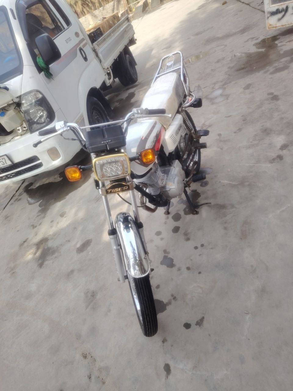 دراجه لبيع موديل 2020جهزه من كلشي وراق أصولي  دراجه ام ختام هذه رقمي***********
