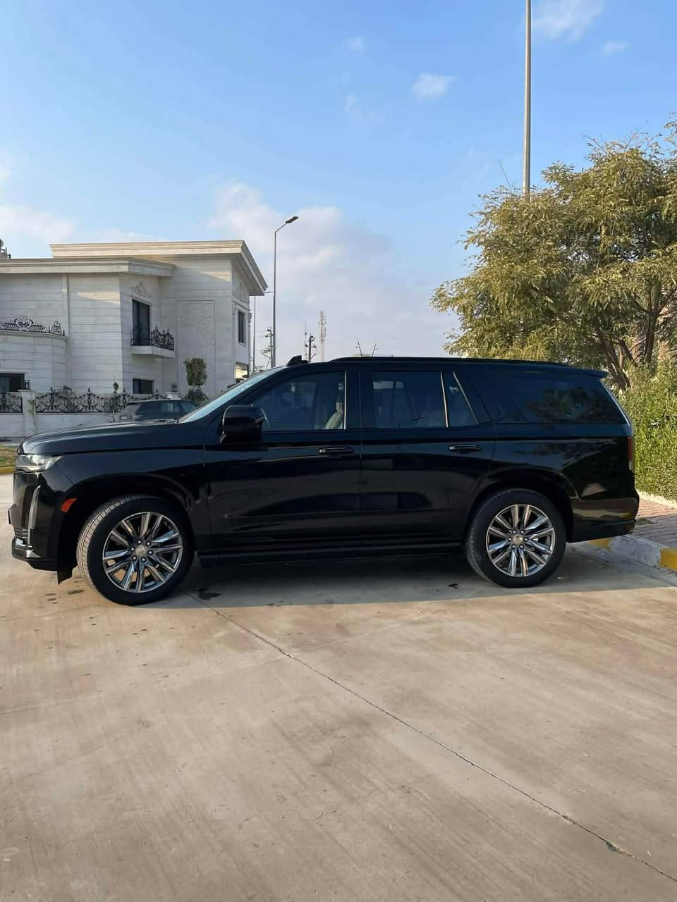 سلام عليكم كاديلاك اسكاليد موديل 2021 خليجي للبيع سيارة فول مواصفات كل صيانتها بالمنصور نظيفة كلش ومكفولة كفالة عامة ماشية 115 الف كيلومتر والمواصفات معروفة مكاني كركوك رقم ***********
سعرها 665 ورقة
او المراوسة مع جكسارة موديل 21-22
