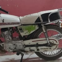 دراجه للبيع مستعجل سعر ٢٧٥وبيه مجال قليل مامتوجد على الفيس الشري يتصل ...