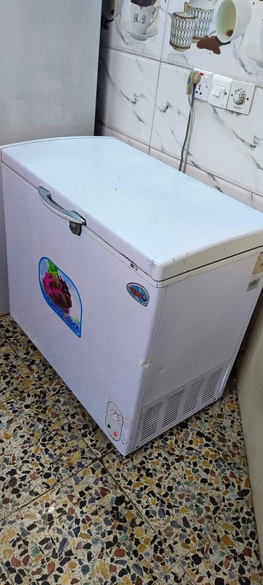 السلام عليكم ثلاجه حجم ٢٢ ومجمده حجم ١٢ ومجمده حجم ١٠ للبيع المكان بغداد الجديده الاتصال ‏‪***********‬‏
