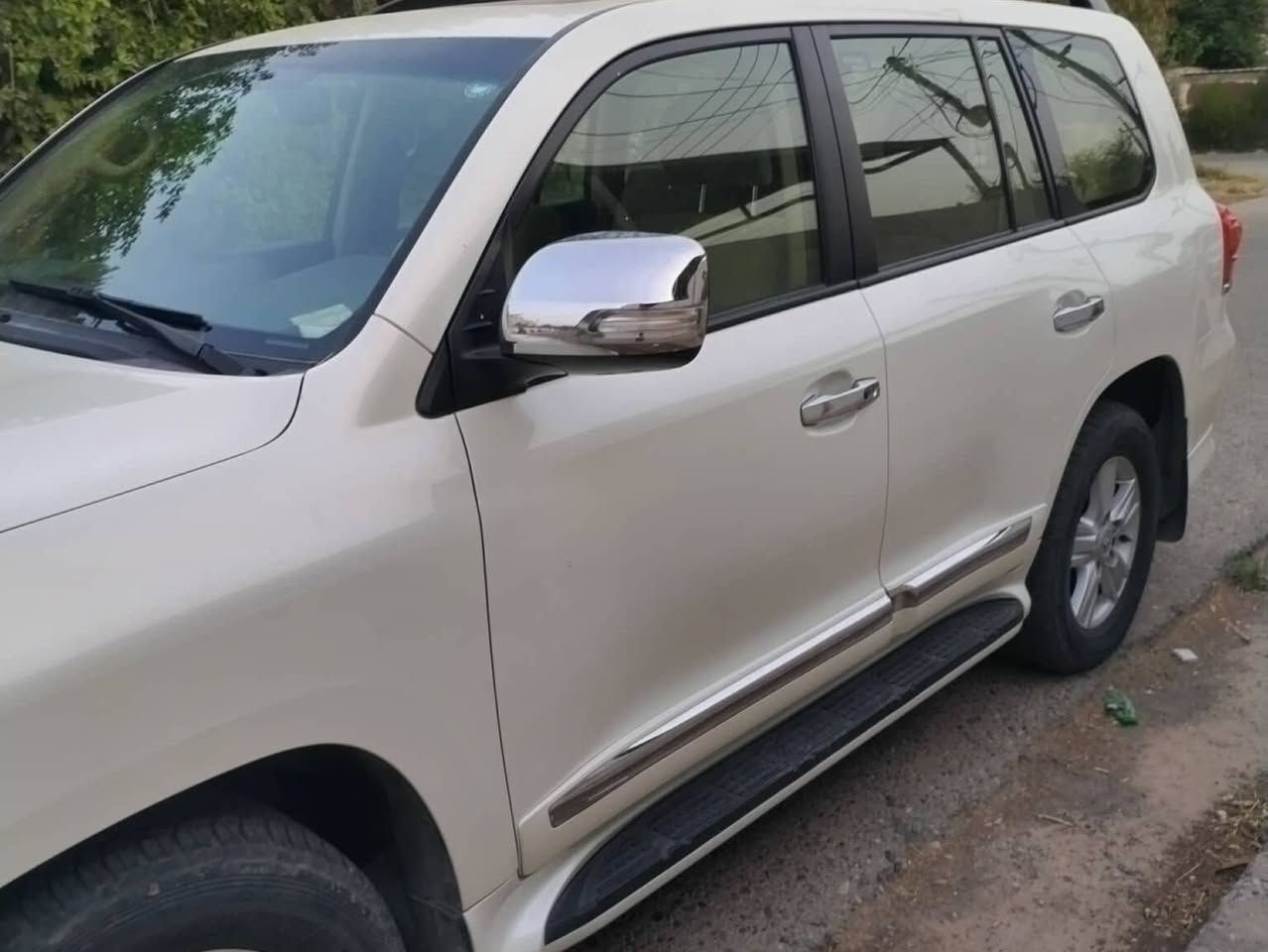 تۆیۆتا لاندکرۆزر 2014 مواسەفات GXR
وەنەوشە 
بیرم
مه کینه ٦ سلندر
گیرومه کینه ی به شه ڕته نه کرایته وه
هیچ بویاغی نی یه ، ته نیا بستيك
سارده کوتی هه یه
به سمه و شه غاله 8 ایرباکه
سلایده و سه لاجه ی تیدایه
شاشه ی ئایپاده و گه وره یه
ده بل کامیره ی وه پشت و پیشی
حه ساسه
ئاوینه ی شه فته
تایه کانی باشن، وه له گه ل چه ندین
مواسە فاتی تر
225 کیلومه تر ڕویتووه

سعر لە کۆمێنت داوابکە ڕاستەخۆ بۆت دیت 📩 

گیرومەکینە بەشەرت زۆربەجوانی پاکی ماوە هیچ خەلەلیکی تیدا نییە 
سالنامه و هه زه ی نوییه تا 2029 به...

ژمارەی خاوەنی 
***********
