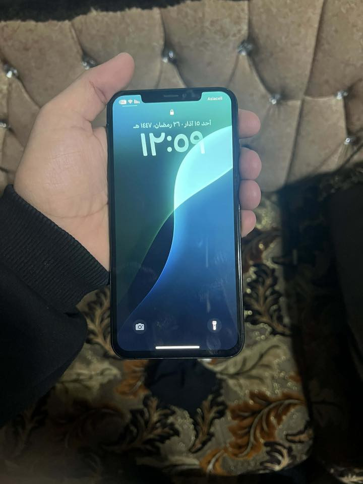 جهاز اكس ماكس ذاكرا ٢٥٦ تك جهاز مامبدل بيه كلشي فقط الفيس ايدي واكف وتكدر اصلحه جهاز نضيف مثل ما موضح بل صور بطارية ٨٠ سعر جهاز (180الف) بيه مجال حك الجيه ***********
