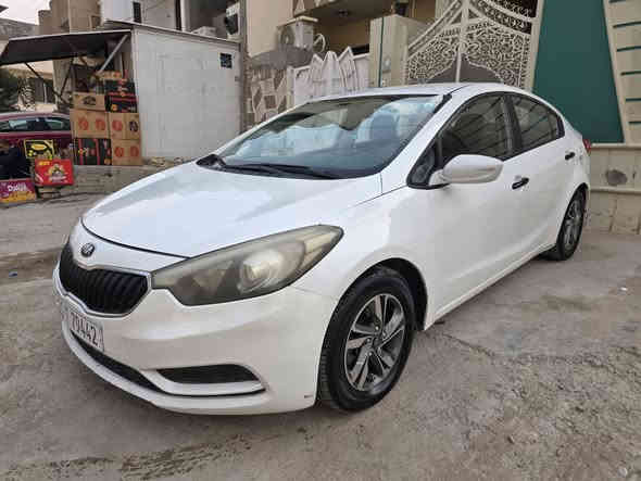 سلام عليكم كيا سيراتو موديل ٢٠١٥ خليجي مكينه١٦٠٠ دوش 
السياره بيها منضومه غاز جديد شاده بيها صبغ ٣ قطع بدون دواخل ماشيه ١٧٠ الف 
السياره كير مكينه ع وضع الشركه 
تبريد ثلج صدر تايرات جديد 
رقم بغداد بسمي تحويل ثاني يوم 
السياره جاهزه ع اخر حبايه 
شاشه تحكم ستيرين 
داخل لونين 
حساس 
٥ ويل كب 
لد امامي 
وبعد بيها اهواي مواصفات 
مواصفات السيراتو المعروفه 
السعر ١١٢ وبيها مجال بسيط حك الجيه 
***********
غير متواجد ع فيس 
مكان السياره بغداد شارع فلسطين
