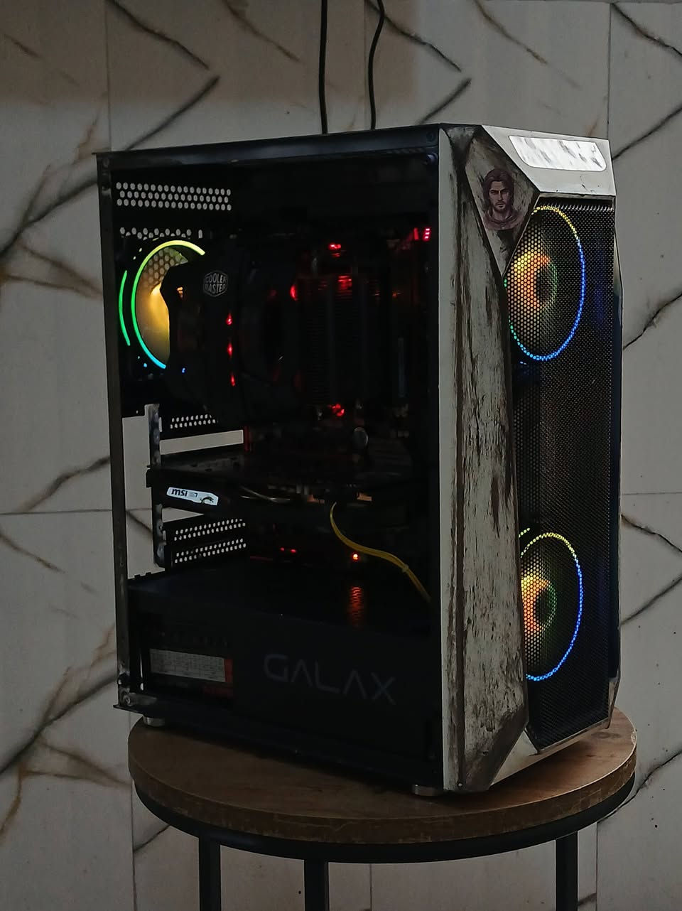 مكاني بغداد الدورة رقمي ***********
سعر ٣٧٥ بيهة مجال بسيط 
I7 4820k
M.b z89 Asus republic of gamer
Gtx 1650 super msi gaming x 
Ram Haypr x 24g 
Ssd 500g 
Cooler master v8 gts 
Case galax full tower 
Psu 600w
