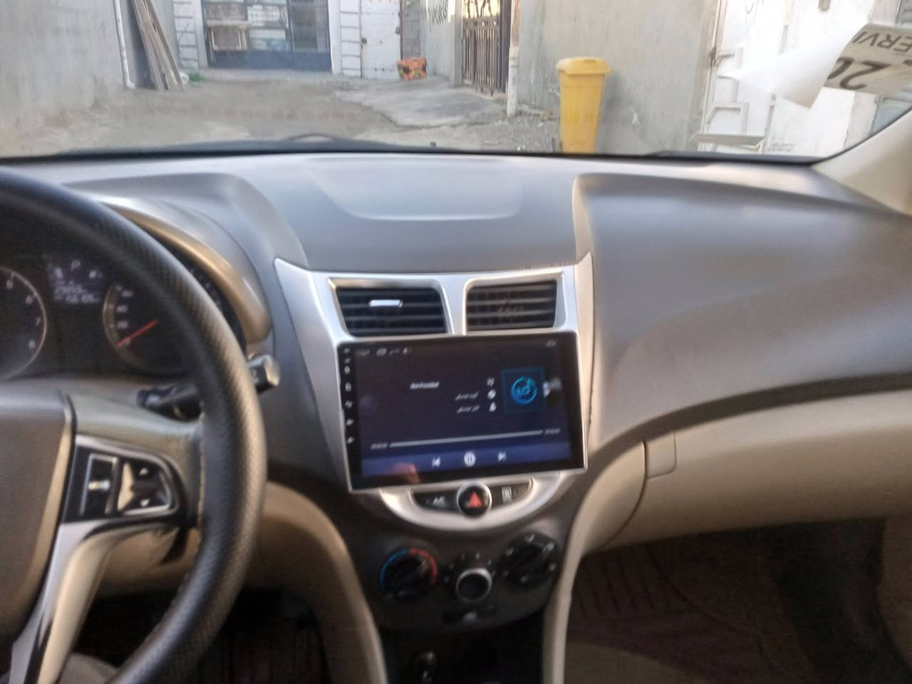 اكسنت خليجيه مكفوله على وضع الشركه سيارة جاهزة رقم بغداد دولي تخم تاير شاشه فول مواصفات سلايت اشاير بالمري سيارة مكينه1600 مال بيت السعر107 مكاني بغداد التاجي ***********
