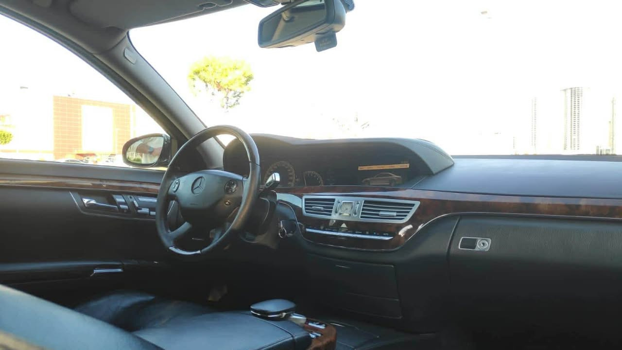 marceds s class 350 
2007
90$گه‌لا . مه‌عمه‌ل
گئرو مەکینە و چوپ و کارتی گئرو  هەموگیانی بەشەرت 
سەیارەکە  دوبەیە  مواسەفاتی یابانیە
ماشلا سه‌یاره‌كه‌ جوان هه‌موو گیانی به‌ شه‌رت
گیره‌ و مه‌كینه‌ به‌ شه‌رت 
سه‌یاركه‌ مواسه‌فه‌ت فول فول 
رقم :*********** Singapore
