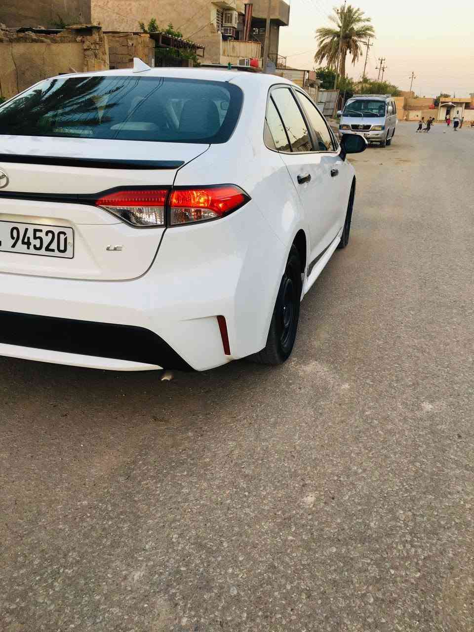 السلام عليكم كورلا للبيع موديل 22 فول مواصفات وارد امريكي صبغ كلير بدون حادث جاملغ وباب باقي كفاله العنوان كربلاء طويريج السعر 150 وبيها مجال السيارة انضف من الصور الاستفسار اتصل ***********
