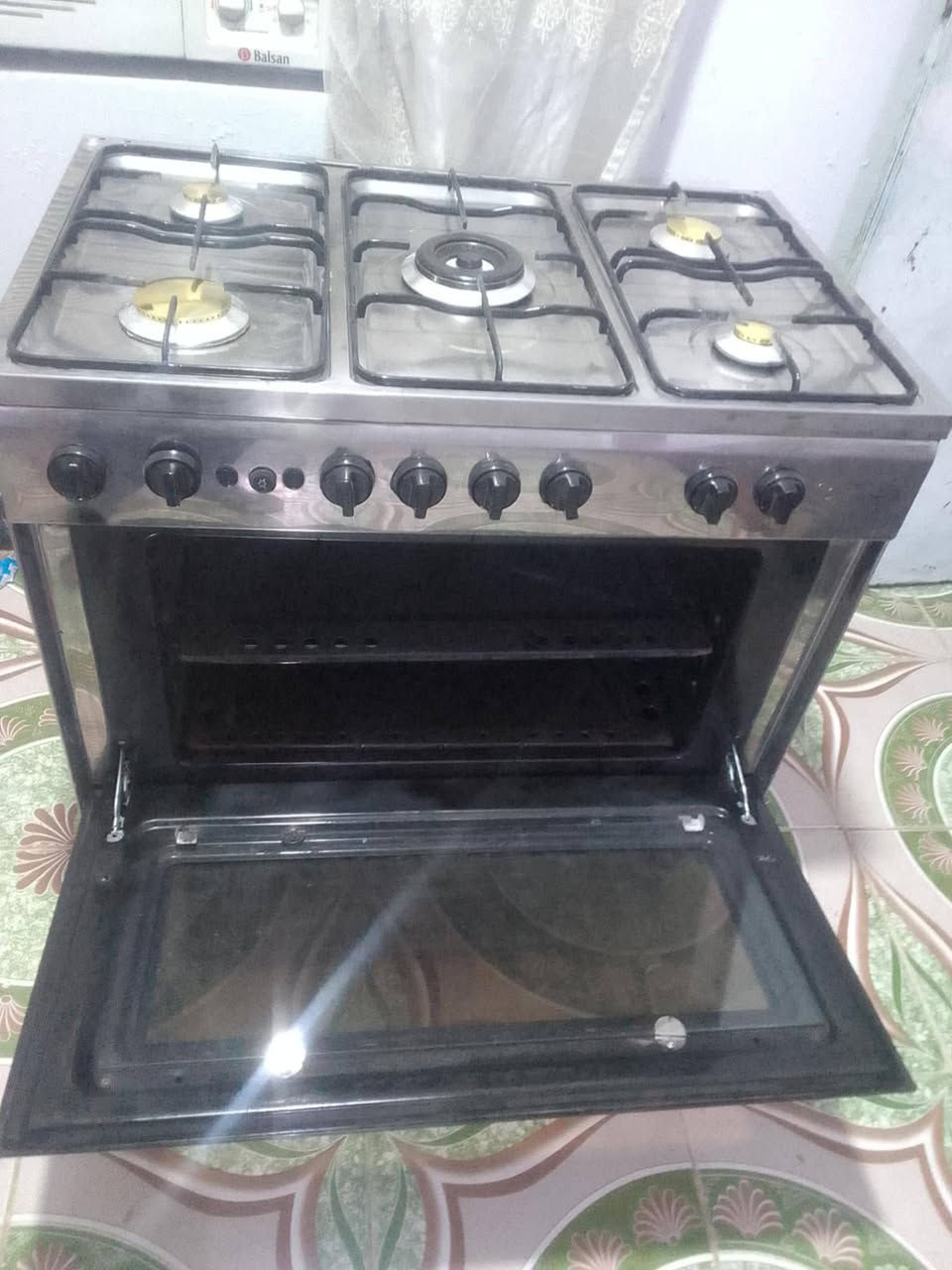 طباخ اللبيع ومكانه زين هاذه رقمي *********** وهذا رقمي ثاني ***********
