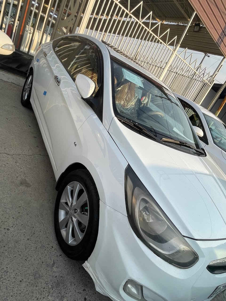 #اكسنت 2012للبيع 

مكينه 16 دوش 

تبريد ثلج 

سلايت

اشاير بلمري

داخل لونين

تحكمات ستيرن

الرقم الجديد دولي 

هزه وفحص جديد

  شرط التحويل 

طخم مع تاير جديد 5ويل كب 

بيها شبر بجاملق الوره صبع ومكانين بارد

سعر 112

السياره متواجده في الموصل معرض اطلس الحديث 

ترهم بيع ومعارض 

  للاستفسار ***********
