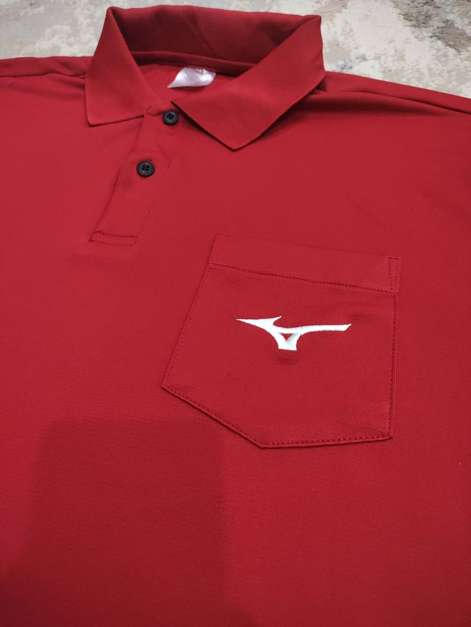 Mizuno ✔️✔️
باله اوريجنال 💯💯 
النظافة 💯💯 
L القياس 
57cm عرض الصدر 
70cm الطول 
يتوفر توصيل لجميع محافظات العراق 🚙


**إذا كنت صاحب هذا الإعلان وتريد حذفه لأي سبب، رجاءا أرسل رسالة إلى الدعم الفني**