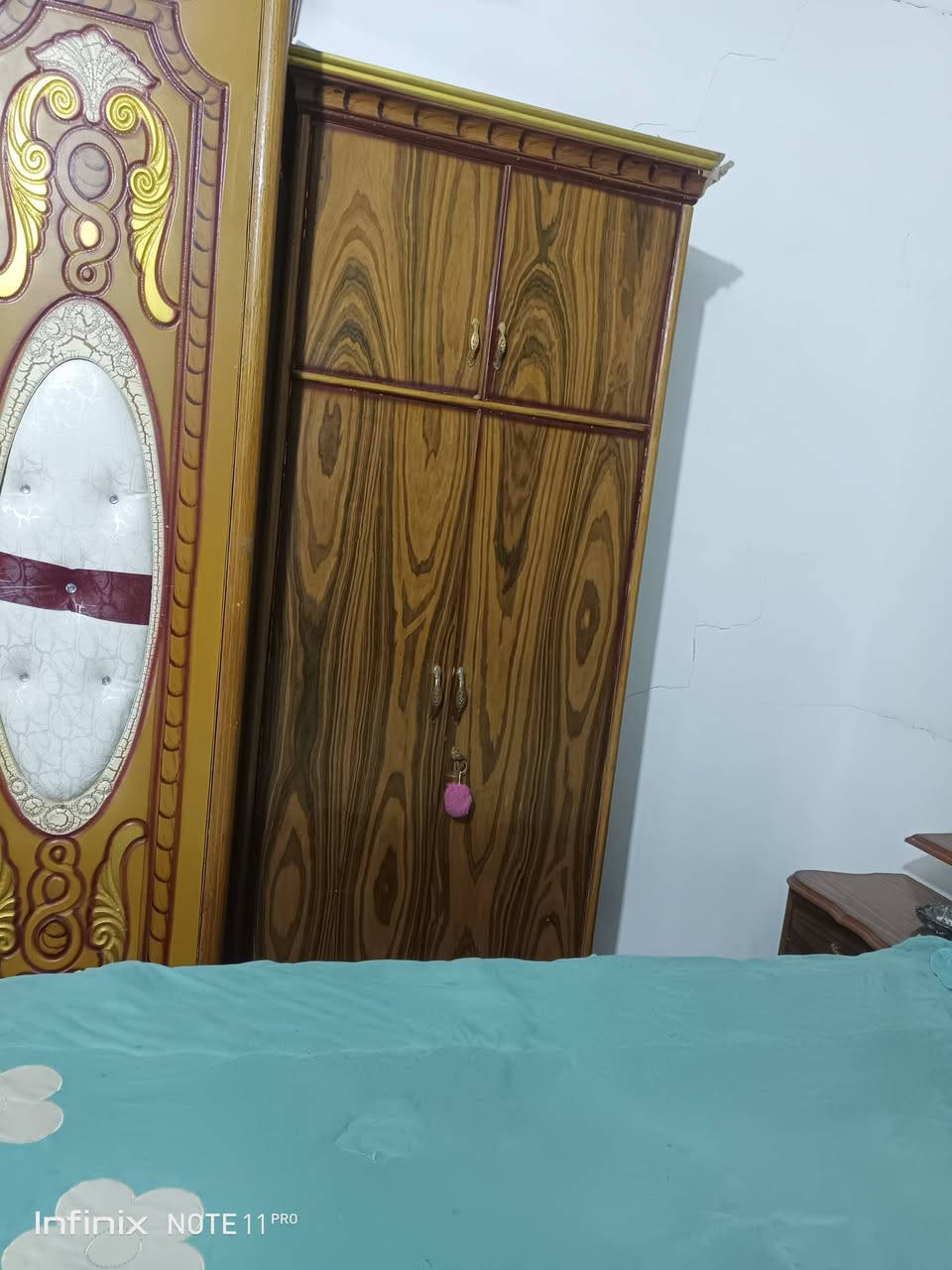 غرفه للبيع السعر 500 وبيهة مجال ***********
