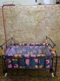 مناسبة لعمر سنة • اطفال • للبيع