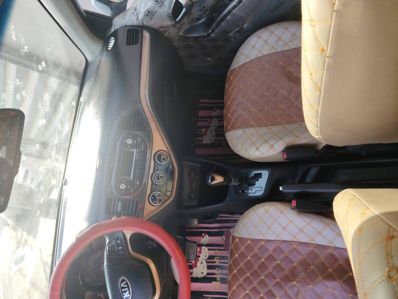 كيا بيكانتو موديل 2013 مكفوله صبغ وتبديل بيه حالوب قليل رقم أربيل الجديد سنويه لل28 تريد وكاله او تحويل حاضر اني سعره 73 وبيه مجال مكانه ديوانيه حولي الجامعه ***********
