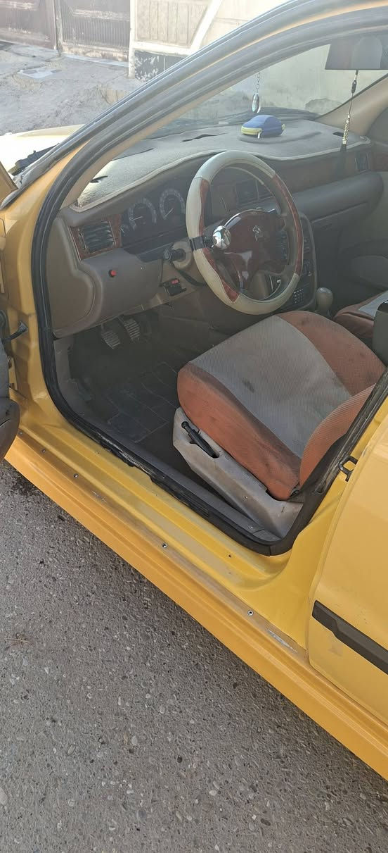 ياالله السلام عليكم سمند ٢٠١١ للبيع سعر ٢٨ وبيها مجال محرك  تمام لا صرف لا تنقيص ادمة كاملة رولات وقوايش وحساسات كلها جديدة  كير مجموعة كاملة قبل فترة زائد القبظة الخارجية واتر بم جديد راديترات مراوح جدد مجموعة ماسحات جديدة قبل اسبوع باتري اول البارحة شادة جديد تخم نوزلات وتخم بلكات واير ابلكات ومجاول وجوزة دهن وجوزة صباحية تخم تاير ابو الخط صالنصة جديدة بطيخة وسطانية والاخيرة و  قاعدة فيت بم كاملة وطوافة وفيشة كلها جديدة كهربائيات داخل خارج مابيها نقص اكلوب سنتر لوك بوب وصندوق شغال غرفتها حلوة وكاملة والصاجيات جدد كنترول جام شغال درايم شفتات داخليات جدد هورنات افلون ضربتها جامرلغ عكس السايق وبيها خياس هلال الخلفي  ما مصبوغة فقط معجون خياسات بالدوسات ومغلفهن رقم ديالى سنوية نافذى ٢٠٢٠ شرط التحويل العنوان بعقوبة التحرير رقمي ***********
