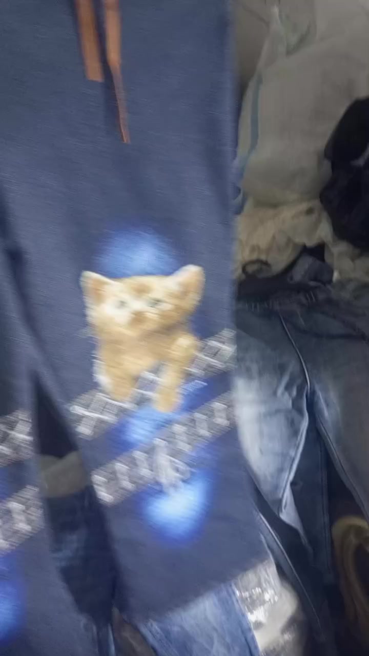 أبيع المفر بسعر الجمله نسائي رجالي شبابي اطفال احذيه ملابس بغداد الحسينيه الراشدية السوق الكبير الجزره الوسطيه مقابل اثاث بيت العسل بسيطه على رصيف ***********
