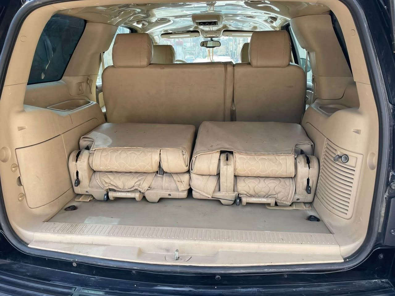 تاهو خليجي 14 بيه شبر صبغ بالجاملغ الأيمن و البنيد مرشوش المكينه والكير كفاله مفحوصه قبل ست اشهر يم المندلاوي والتقرير موجود رقم بغداد بأسمي تحويل ثاني يوم 
السعر 240 مكاني البصرة الهارثة حي الانتصار تفاصيل اكثر الاتصال ع الرقم *********** Colombo, Sri Lanka
