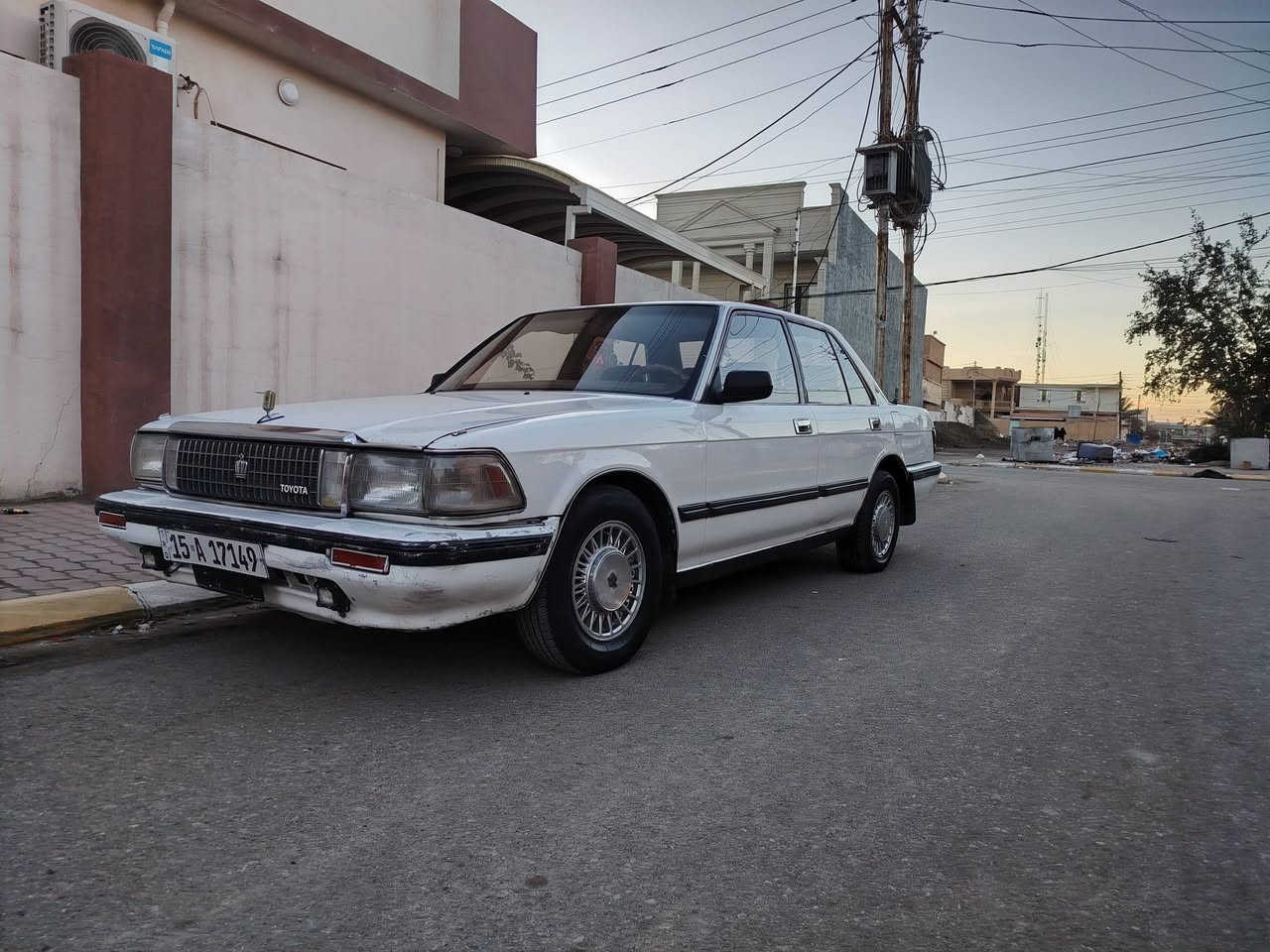 سيدان للبيع موديل91محزمه صبغ الخليج مابيها دعمه اكسل 3قطع محرك بلاد وبحالة جيده مابي صرف سعر 47وبيها مجال مكانها تكريت ***********
