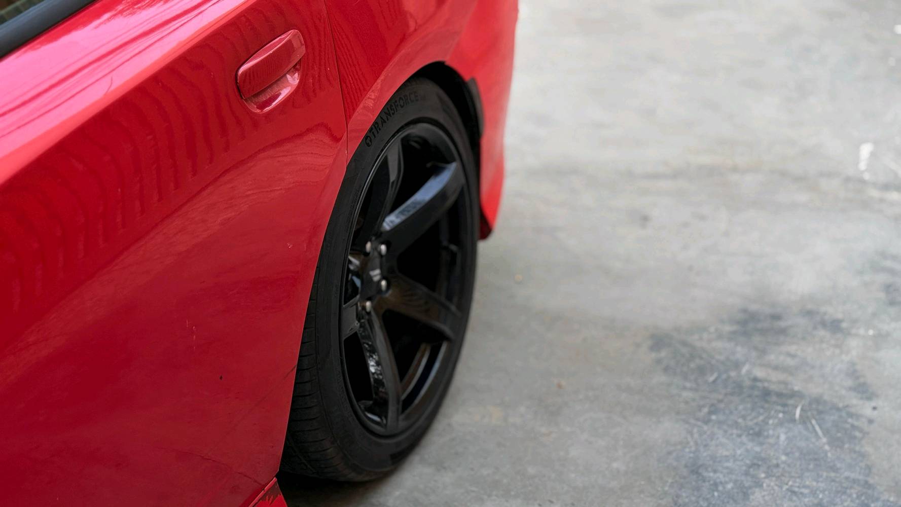 السعر (((((( 154 ورقه )))))) وبيها مجال للطيبين سياره ((( صبغ عام)))
دوج جارجر 2017 لون احمر 
ويل 20 نجمه خسفه قويه
محرك هيمي 5700    V8
شاشه جبيره
كشن كهرباء وتدفئه
اكزوز طرب بلادي قطره لحيم او تحوير مابي
لا حجر بيئه ملغي ولا شي
تخم تاير نظيف
تبريد تدفئه جاهزه
صدر نص عمر

مستعجل للبيع فقط
عمر ***********






