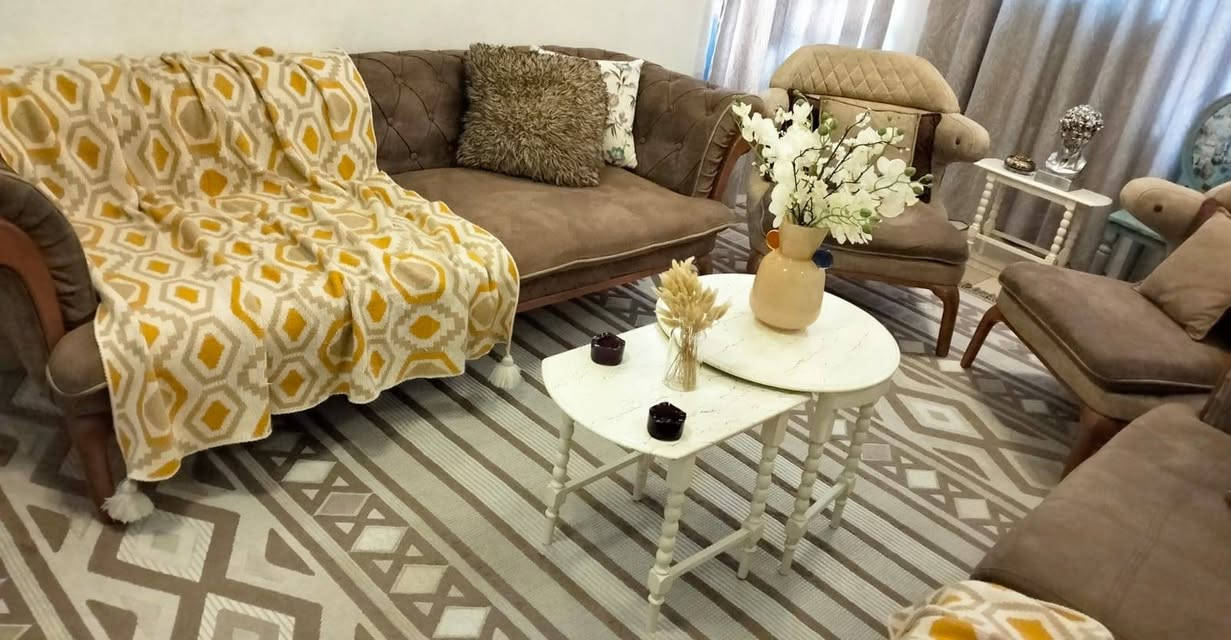 اتصال *********** مكان بغداد تخم تركي 8 مقاعد ثابت نضيف الزوليه بوهيمي للبيع
