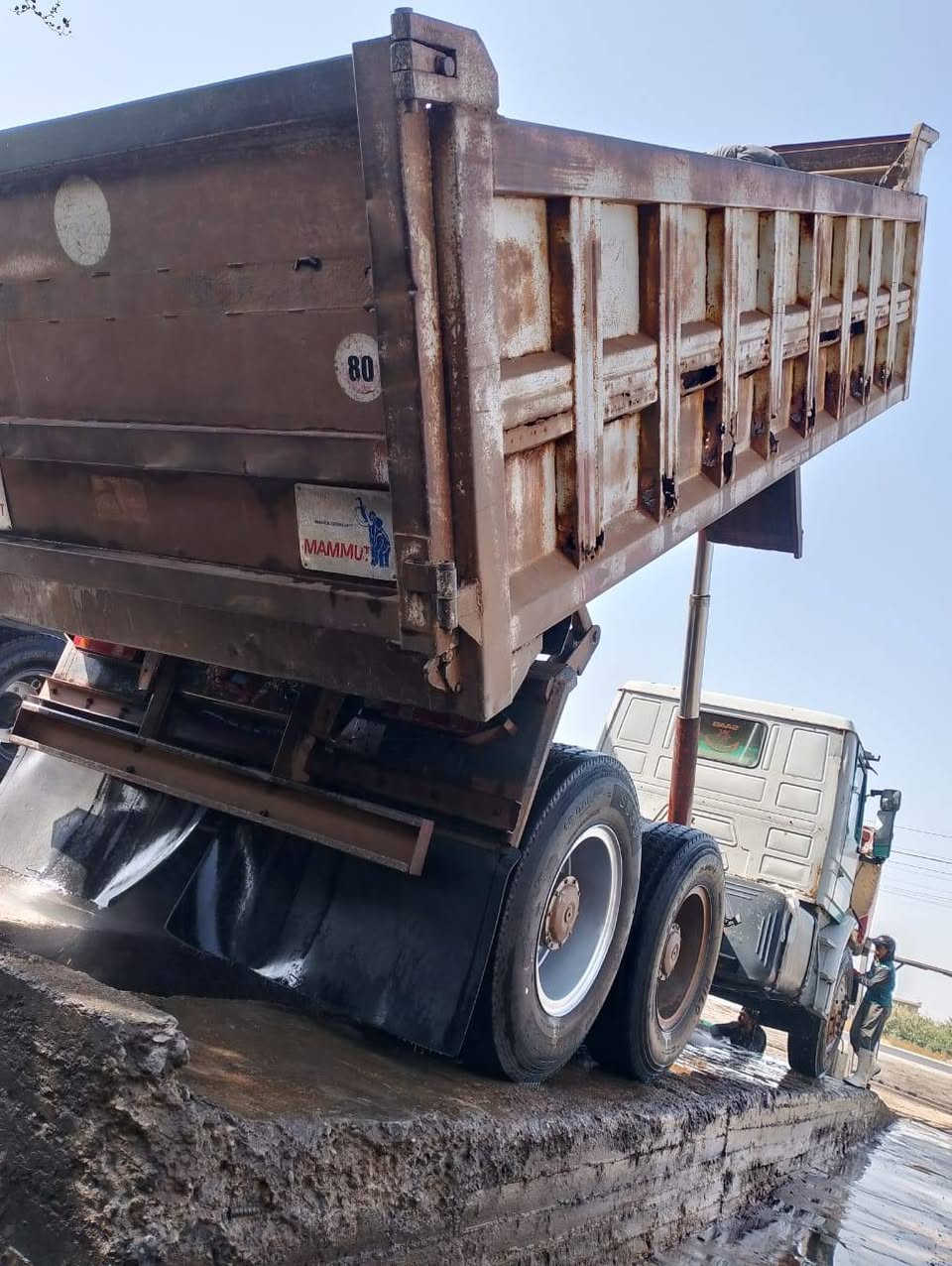 سكانيا ١١٢ البيع تفاصيل عل رقام تاليه /***********/***********
