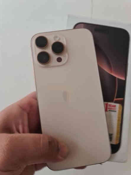 ايفون 16 برو ماكس
شرق اوسط نسخه ZA  دبل شريحه 
اذكره 256
بطاريتة 100
مشحون 77  
نظافة 💯 ب 💯 
للبيع فقط 
مكاني بابل المركز 
توصيل ماكو 
سعره مليون و 550 
اتصال فقط 
***********
