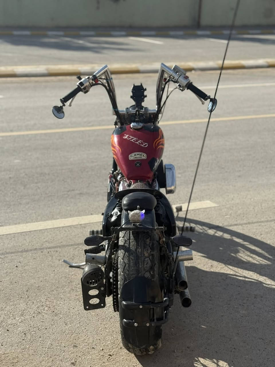 هارلي 400cc
نضافه كدام العين
كير ومحرك شرط 
اوراق بس مكاتبه 
مرارس ابطح او قفاز  +بييييع  
تكريت ***********
